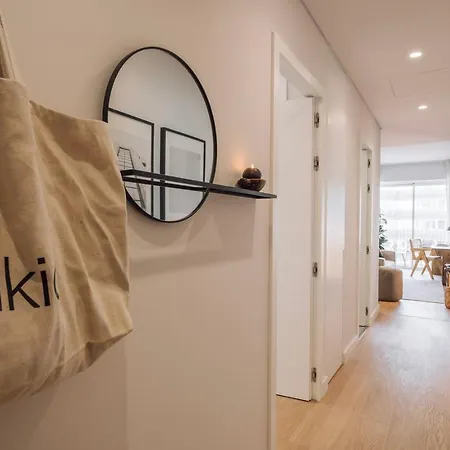 Biel - 2 Bedrooms, Pool And Parking In Arroios *