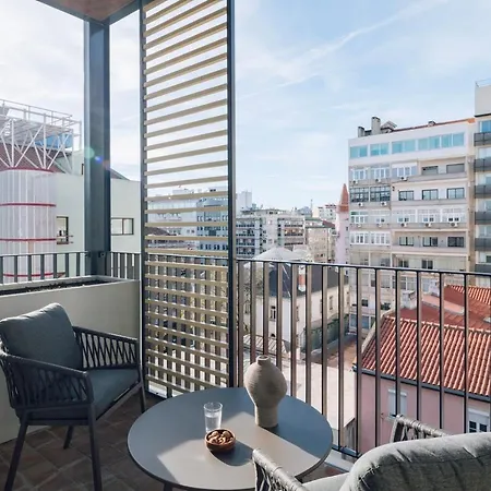 Biel - 2 Bedrooms, Pool And Parking In Arroios *