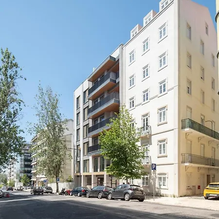 Biel - 2 Bedrooms, Pool And Parking In Arroios *