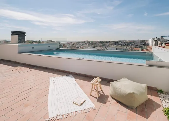Biel - 2 Bedrooms, Pool And Parking In Arroios شقة